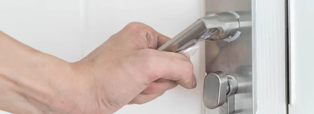 Expert Garage Door Opener Repair and Installation in Bayshore Gardens, FL